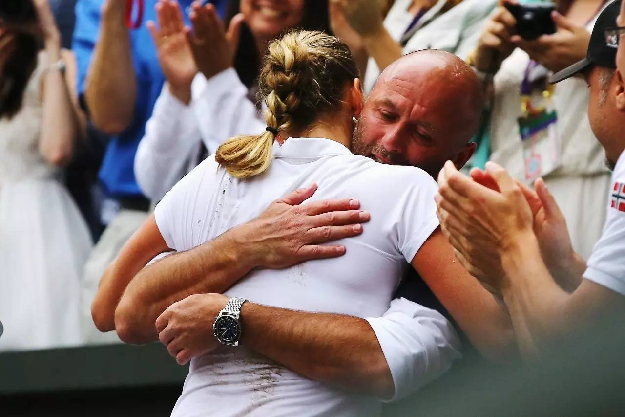 九游娱乐-阿扎伦卡巅峰对决，莎拉波娃与70激战MAD分钟，高光表现胜负难料！的简单介绍