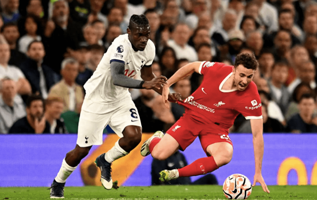 九游娱乐- 安菲尔德奇迹全场回放詹俊解说 